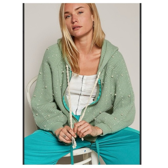 POL Pearl Hooded zip up sweater - Picture 4 of 7
